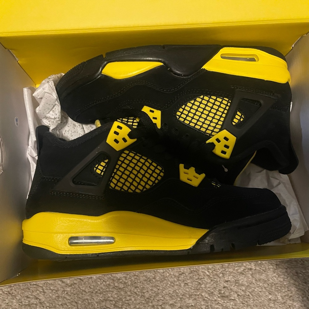 Retro 4 - Picture 5 of 7